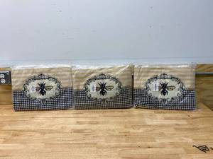 COMFY HOUR Lot of 3-  Spring is Here Collection Spring Bee and Flower Accent Pillow Throw Pillow Decorative Cushion, 18x13, Polyester
