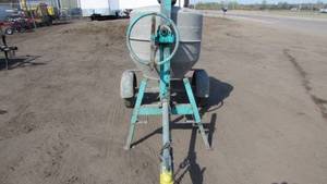 Towable Concrete Mixer With Honda Engine