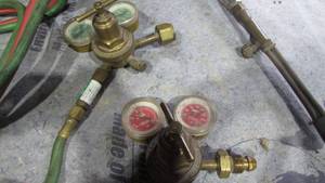 Cutting Torch Head with Hoses