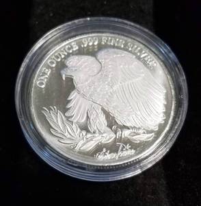 1 TROY OZ. .999 FINE SILVER SAINT GAUDENS DESIGN IN AIRTITE