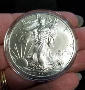 2021 AMERICAN SILVER EAGLE 1 TROY OZ. .999 FINE SILVER IN AIRTITE
