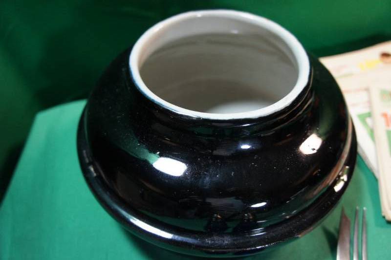 lot 84 image: Collection of Vintage and Antiques