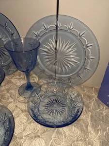 lot 46 image: New Old Stock Avon American Blue Classics Collection Pieces
