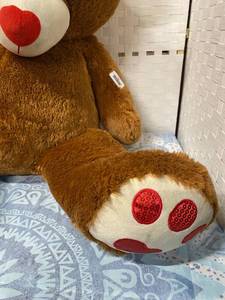 lot 98 image: Large Plush Bear