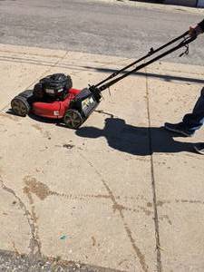 lot 1 image: Yard Machines Self-Propelled 21 Push Mower