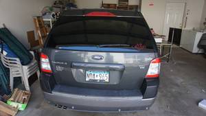 lot 5 image: 2008 Ford Taurus X Sport Utility Vehicle
