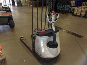 2007 Crown Pallet Jack # 9600