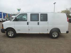 2004 Chevy 2500 Express Van # 1376