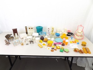 lot 14 image: Large Lot of Vintage Doll House Furniture, Doll Dishes, etc.