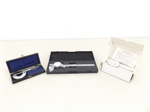 lot 27 image: Lot of Dial Calipers
