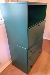 Green Stacked Secretary