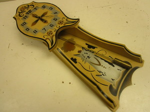 lot 508 image: GILBERT KITTY WALL CLOCK