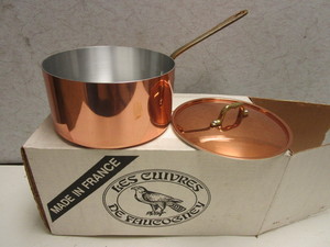 lot 608 image: LES CUIVRES DE FAUCOGNEY COPPER 2 12 QT SAUCEPAN - NEW