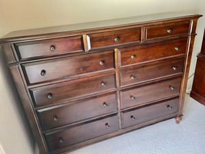 lot 3 image: Beautiful Restoration Hardware 11 Drawer Dresser