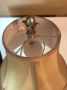 lot 141 image: Ornate Metal Table Lamp