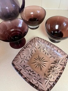 lot 57 image: Amethyst Decorative Items