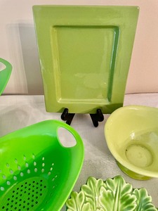 lot 81 image: Green
