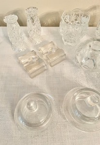 lot 80 image: Clear Glass Lot