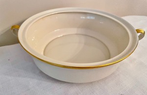 lot 79 image: Lenox Serving Dishes