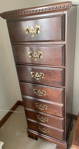 lot 197 image: Tall Chest of Drawers