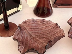 lot 107 image: Amethyst Glassware