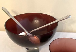lot 120 image: Two Amethyst Glass Serving Bowls