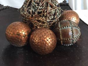 lot 351 image: Ornate Square Tray With Decorative Copper Balls