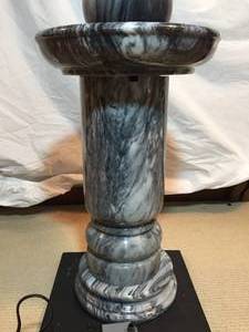 lot 353 image: Gray Marble Bubbler Fountain