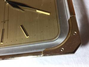lot 356 image: Sieko Quartz Gold Wall Clock