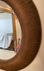 lot 276 image: Beautiful Round Decorative Wall Mirror