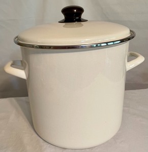 lot 312 image: Cream Colored Enamel Pot