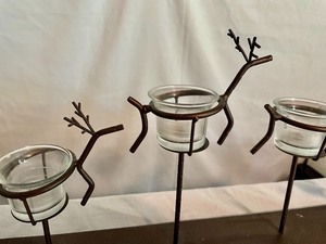 lot 323 image: Reindeer Candle Decor