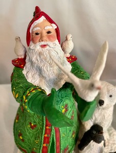lot 320 image: Lenox Christmas Figurine