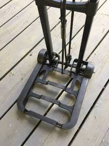 lot 394 image: Rolling Luggage Cart