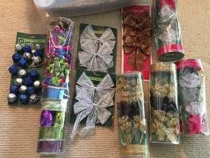 lot 406 image: Large Lot of Bows, Ribbons and Bells