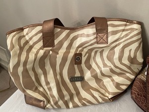 lot 188 image: Animal Print Purse Grouping
