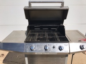 Gas grill