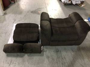 Noble House Hawthorne 39 in. Width Big and Tall Chocolate Polyester Wall Hugger Recliner open box not used