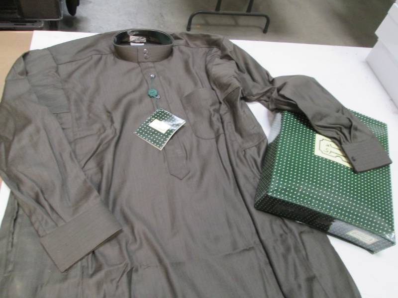 lot 95 image: Mens Button Down Cuffed Sleeve DressRobe Attire (Size 60) Made in Egypt