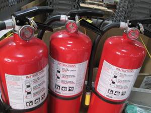 lot 166 image: Lot of 3 fire extinguishers...