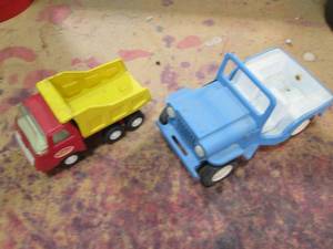 lot 170 image: Set of Vintage Heavy Duty Metal Ton...