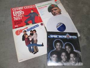lot 176 image: Very Collectible Vintage Record Alb...