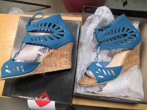lot 185 image: Womens Dress Shoes Beacon Sandals ...