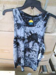 lot 191 image: Resellers Delight Womens Clothing...