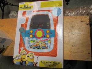 lot 219 image: Illumination Entertainment Minions ...