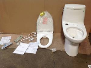 Toto UltraMax II Connect 1-Piece 1.28 GPF Elongated Toilet with Washlet S300e Bidet and CeFiOntect in Cotton White customer return not used see pictures
