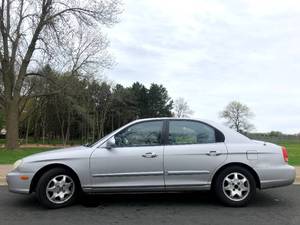 2000 Hyundai Sonata GLS - LOW MILEAGE