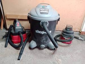 lot 102 image: Mama and Papa and Baby Shop Vacs-3 Shop Vacs
