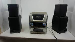 lot 11 image: Audiovox 20 CD Changer Home System with 4 Pioneer Speakers