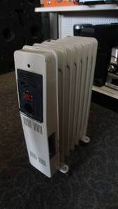 lot 24 image: Holmes Portable Radiator Heater